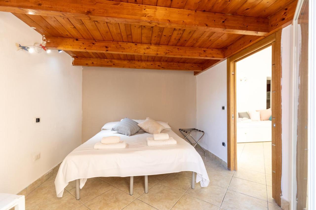Apartment With Sea View With 2 Lifts Above Montesanto! Napoli Eksteriør billede
