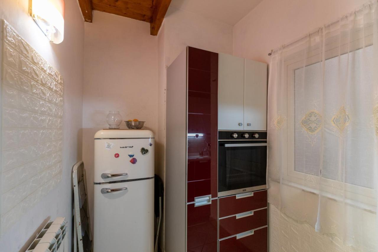 Apartment With Sea View With 2 Lifts Above Montesanto! Napoli Eksteriør billede